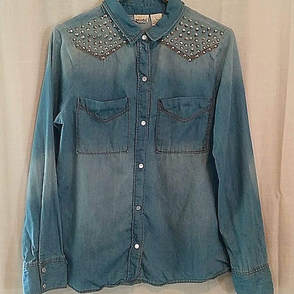 MUDD large 100% cotton wrong sleeved denim shirt with silver stud Embellishments